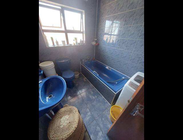 7 BEDROOM FREEHOLD SOLD IN FORDERVILLE